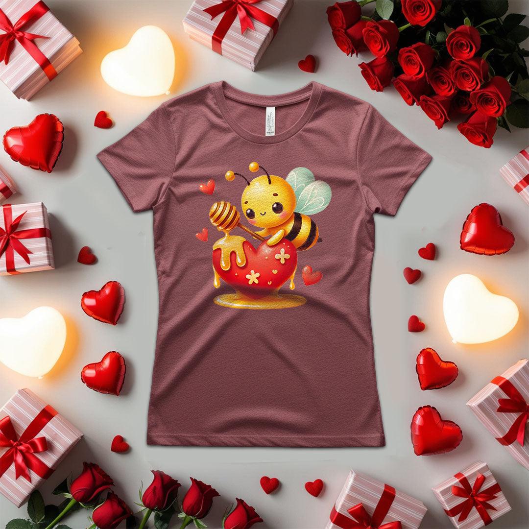 bee decorating a heart with honey T-shirt - Beebloomify