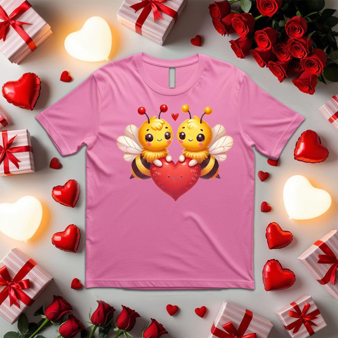 Bee Couple Colding A Heart T-shirt - Beebloomify